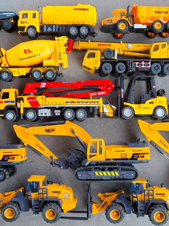 认识挖掘机、工程车、闪电麦昆等玩具车